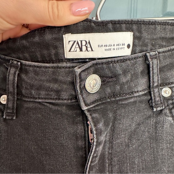 ZARA Women's Mid Rise Skinny Boot Cut Washed Black Denim Jeans - Picture 5 of 8